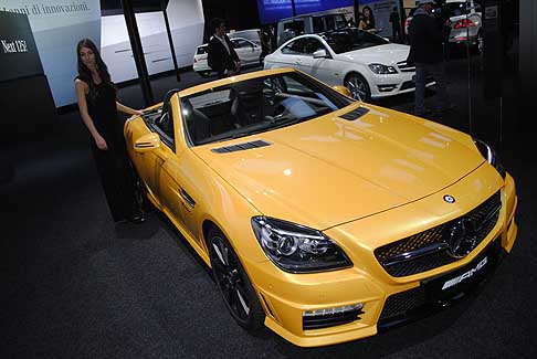 Mercedes-Benz SLK 55 AMG Streetfighter yellow