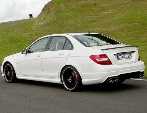 Mercedes-Benz C63 AMG 2011