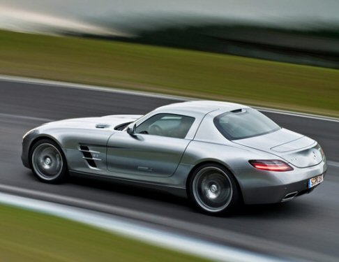 Mercedes-Benz SLS AMG 