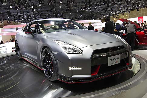 supercar GT-R Nismo 2014