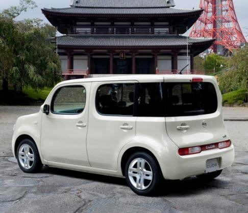 Nissan Cube