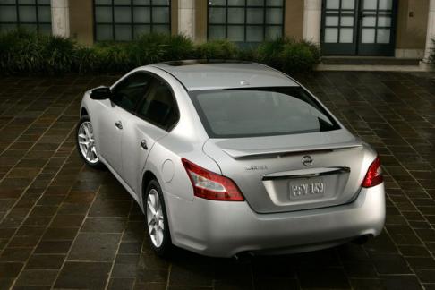 Nissan Nuova maxima 2009