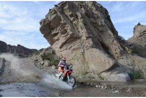 Dakar 2015: il dilettante Walknere vince per le bike, Terranova per le auto