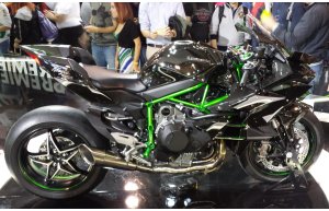 Kawasaki Ninja H2 adrenalina massima