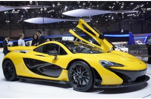 McLaren P1 elettrizza il Salone di Ginevra