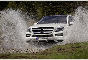 Nuovo Mercedes GL, il suv di lusso secondo Mercedes