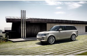 Una leggenda si rinnova: arriva la Nuova Range Rover