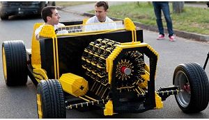Lego Car: giochiamo o guidiamo?