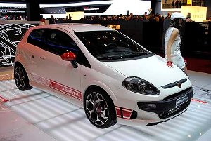 La nuova Abarth Punto Evo