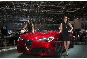 Salone Ginevra: Alfa Romeo Stelvio star dello stand