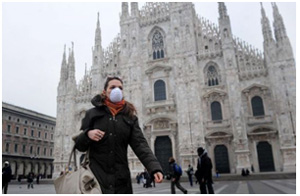 Allerta smog a Milano, il Comune pensa al blocco delle auto
