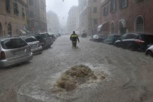 Genova nuovamente devastata dal maltempo