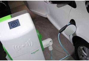 Nel 2020 elettriche e ibride per superare la crisi