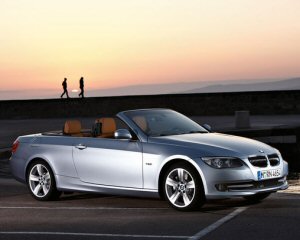 Bmw aggiorna la Serie 3 nelle configurazioni coup e cabrio