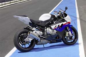 S1000RR: La BMW va di corsa
