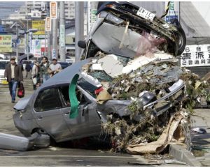 Terremoto Japan: rischio nucleare, incertezza per riapertura stabilimenti auto