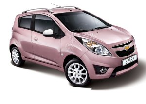 Chevrolet Spark Pink Lady si veste di glamour