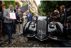 Villa dEste: la Coppa dOro ad Alfa Romeo 8C 2900B