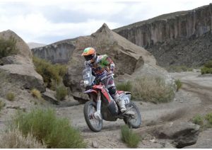 Dakar 2015: Vincono Al Attiyah e Barreda su auto e moto