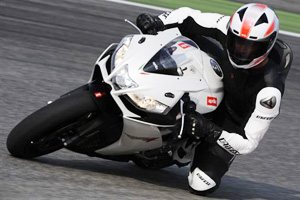 Eicma 2010, in anteprima a Milano la nuova Aprilia Tuono V4R
