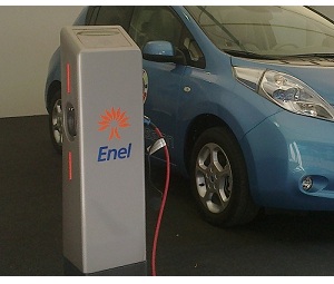 Auto elettriche: Enel Fast Recharge, ricarica in mezzora