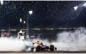 Nell´ultimo Gran Premio targato 2022 ad Abu Dhabi vittoria di Max Verstappen
