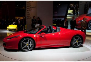 Ferrari 458 Spider: la sportiva di Maranello on the road