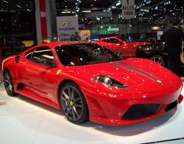 Ferrari F430 allasta per i terremotati dabruzzo