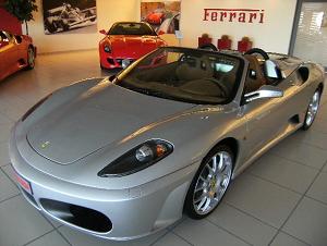 La Ferrari rilancia l�usato garantito