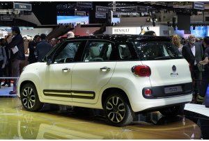 Rivelata al pubblico la Fiat 500 L