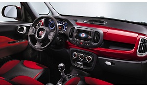 Fiat 500L, le prime immagini degli interni
