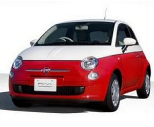 Fiat: al Motor Show una 500 bicolore