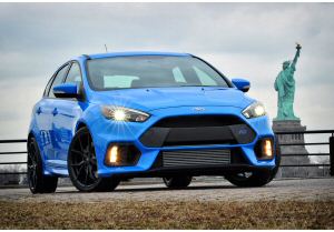 Ford Focus RS da 350 CV, velocit e potenza sul tracciato di Goodwood