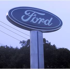 Ford: in trattativa per la vendita di Volvo