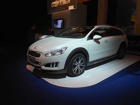 Peugeot - Peugeot 508 RXH tecnologia ibrida HYbrid4, con trazione integrale
