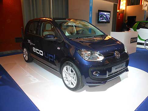 Volkswagen - Volkswagen Eco UP! a metano con 2,85 euro percorre circa 100 km H2Roma 2012