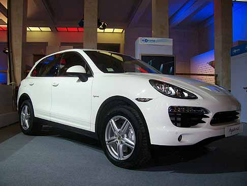 Porsche - Veicolo idrido Porsche Cayenne