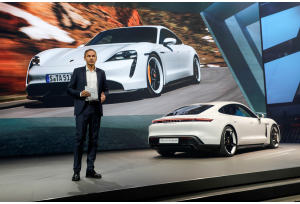 Francoforte 2019: la strategia di Porsche