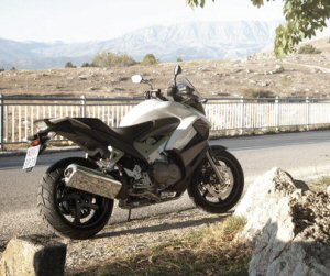Eicma 2010: arriva la Honda Crossrunner