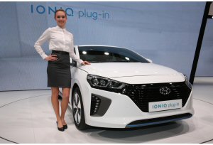 Hyundai Ioniq: a Ginevra debutta la nuova vettura elettrica