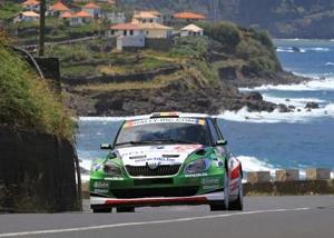 Tripletta Skoda allIrc, Rally di Madeira: vince Loix