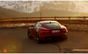 Jaguar F-Type AWD, sportiva con trazione integrale