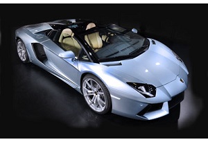 Svelata la nuova Lamborghini Aventador LP 700-4 Roadster