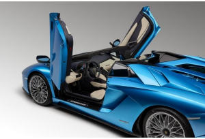 Lamborghini Aventador S Roadster: emozioni e velocit