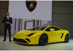 Lamborghini, svelate le premiere di Parigi