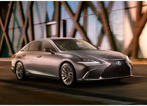 Lexus ES: sempre pi tecnologica