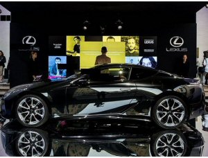 Lexus UX e le altre: a Parigi si respira il futuro
