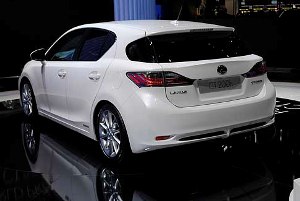 Lexus Ct 200h, la prima auto full hybrid