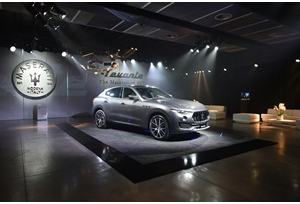 Serata di gala per il suv Maserati