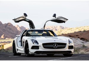 Mercedes-Benz SLS AMG Coup Black Series, per una guida oltre ogni limite